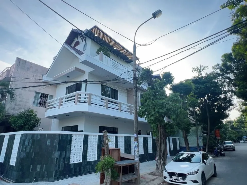 Công trình nhà phố góc đường do Hoàng Phát thi công điện nước tại Đà Nẵng